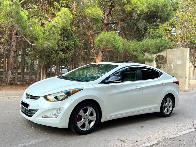 Hyundai Elantra-5