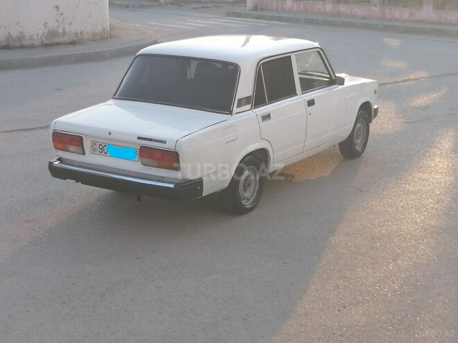 LADA (VAZ) 2107-5