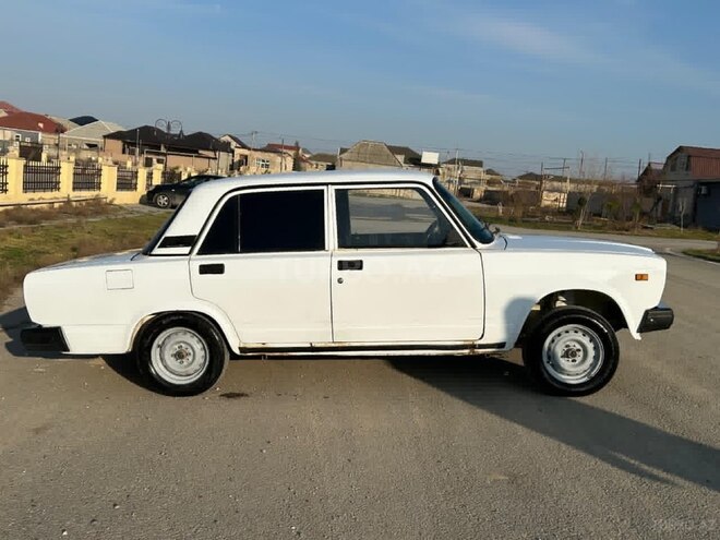 LADA (VAZ) 2107-4