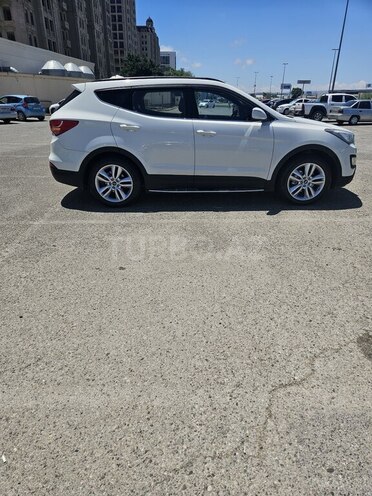 Hyundai Santa Fe-3