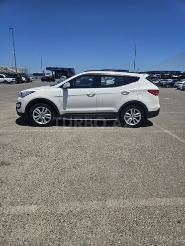 Hyundai Santa Fe-4