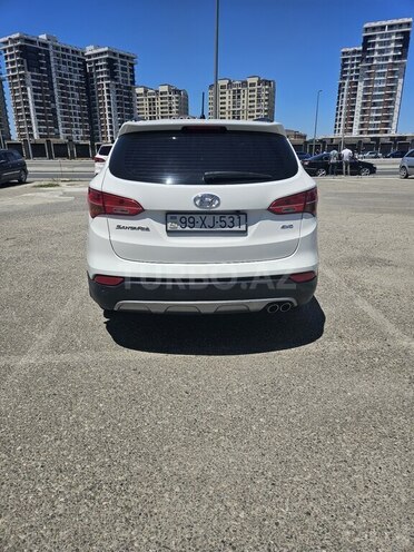 Hyundai Santa Fe-5