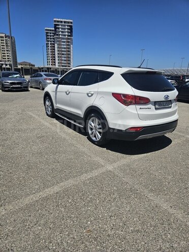 Hyundai Santa Fe-6