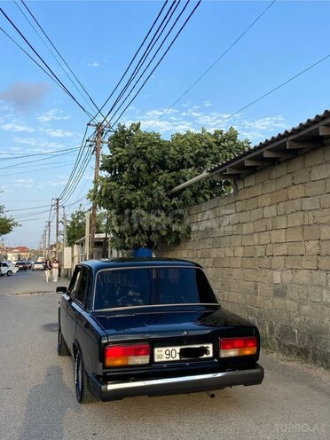 LADA (VAZ) 2107-2