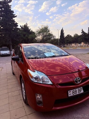Toyota Prius-5