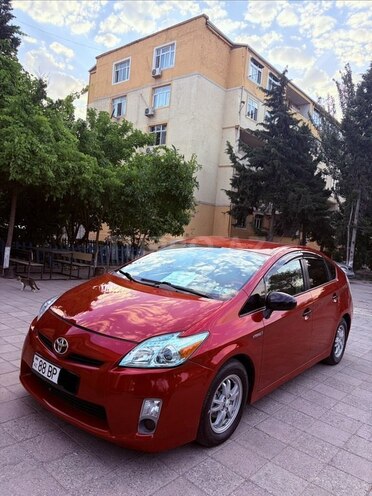 Toyota Prius-3