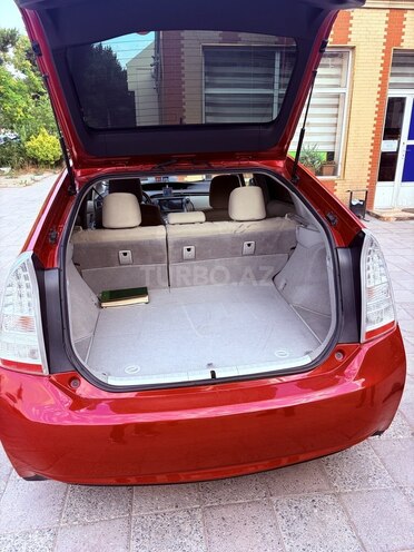 Toyota Prius-14