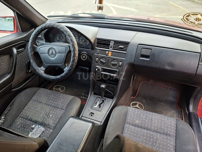 Mercedes C 200-8