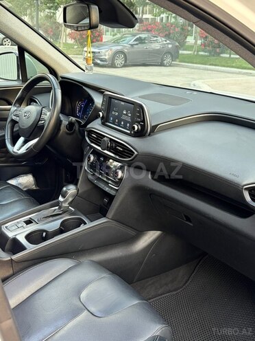 Hyundai Santa Fe-10