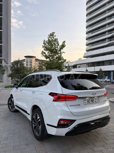 Hyundai Santa Fe-5