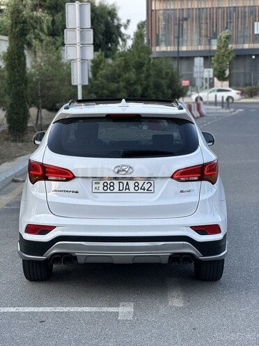 Hyundai Santa Fe-8