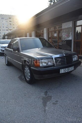 Mercedes 190-6