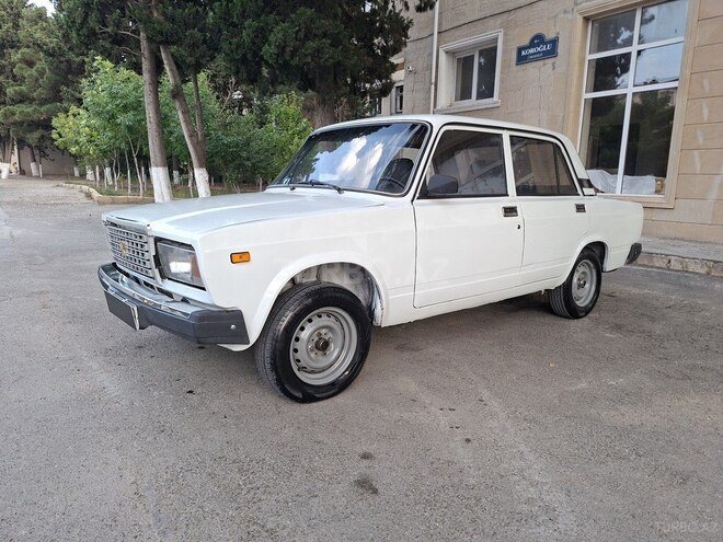 LADA (VAZ) 2107-8