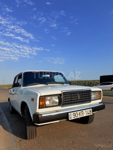 LADA (VAZ) 2107-1
