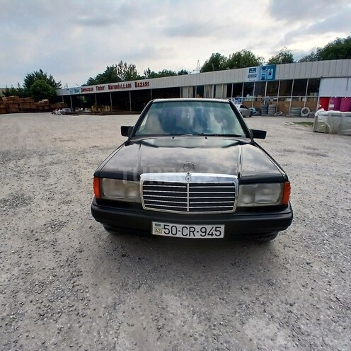Mercedes 190-12