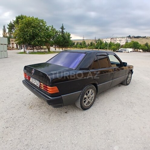 Mercedes 190-8