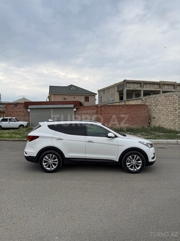 Hyundai Santa Fe-8