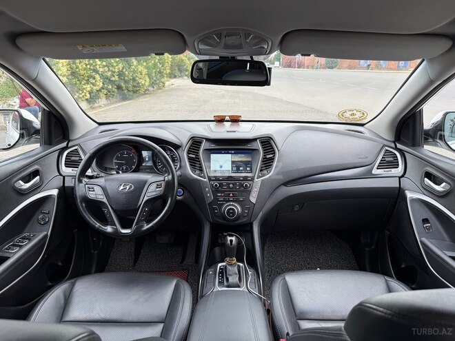 Hyundai Santa Fe-11