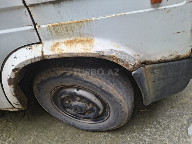 Ford Transit-6