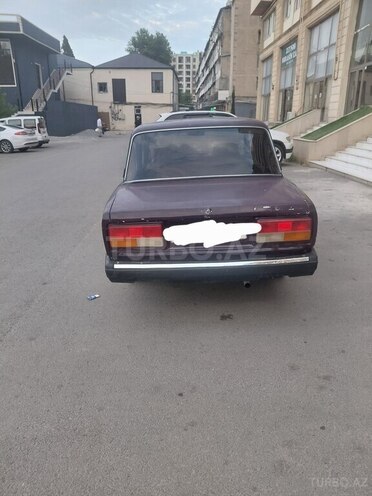 LADA (VAZ) 2107-2