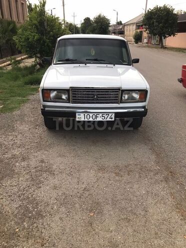LADA (VAZ) 2107-1