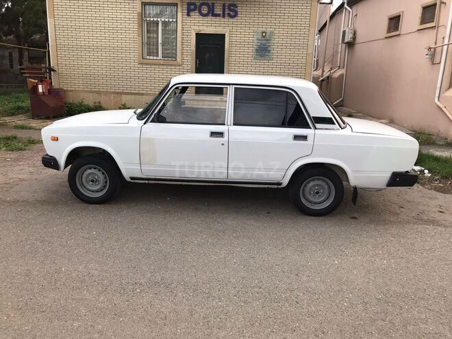 LADA (VAZ) 2107-15