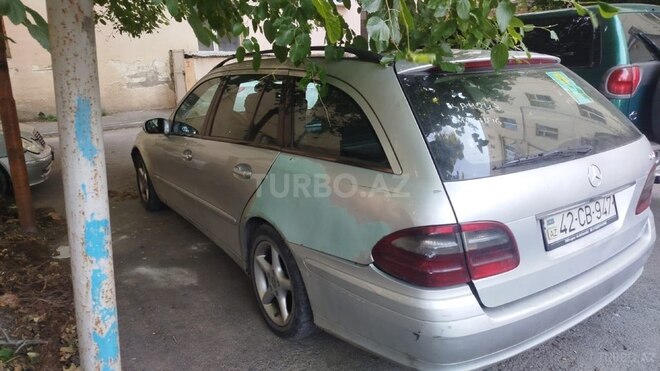 Mercedes E 220-4