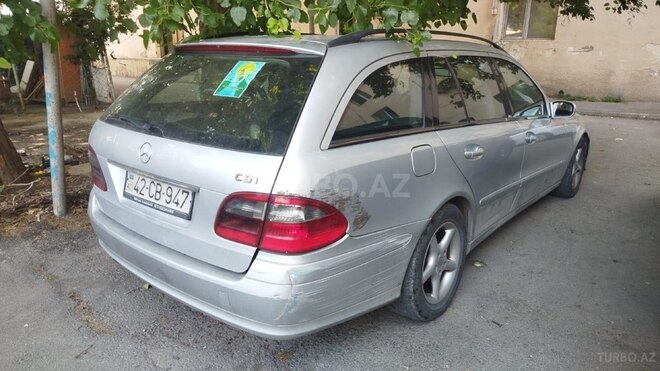 Mercedes E 220-3