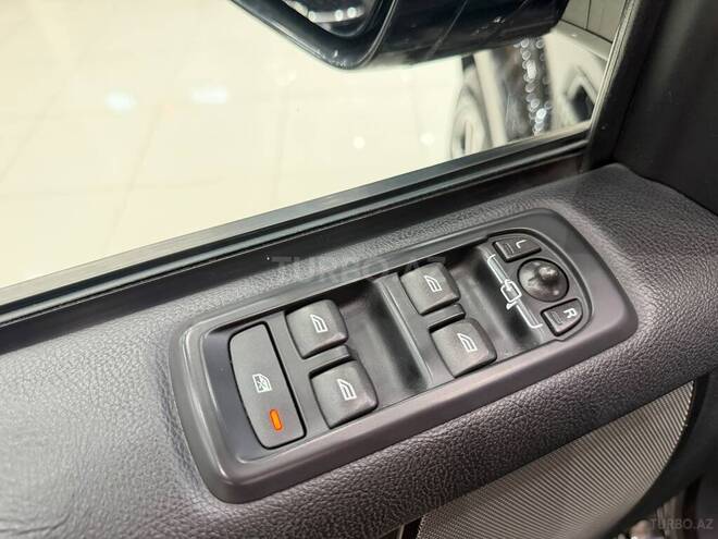 Land Rover Discovery-23
