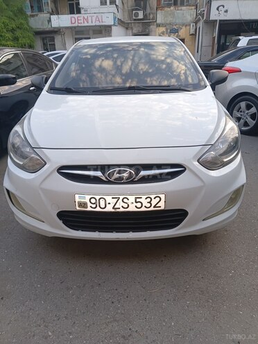 Hyundai Accent-1