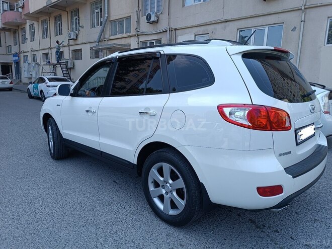 Hyundai Santa Fe-5