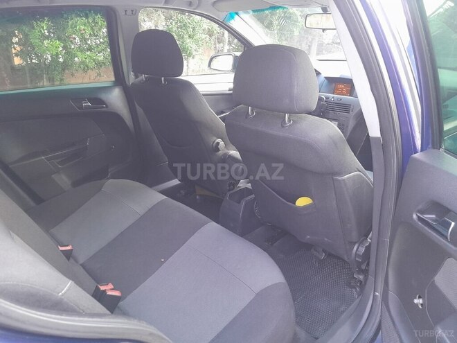 Opel Astra-12