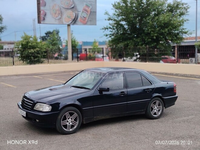 Mercedes C 180-5