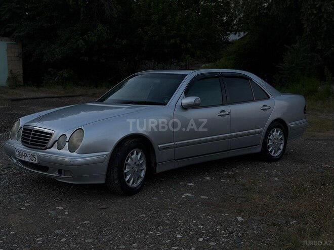Mercedes E 220-8