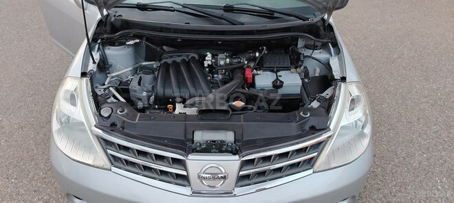 Nissan Tiida-18