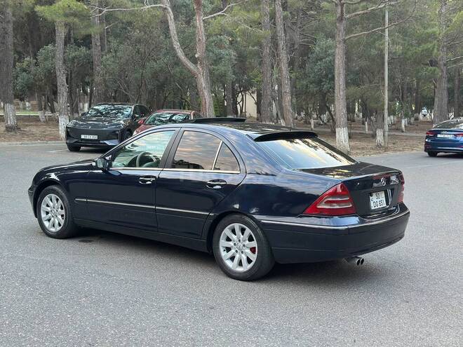 Mercedes C 240-12