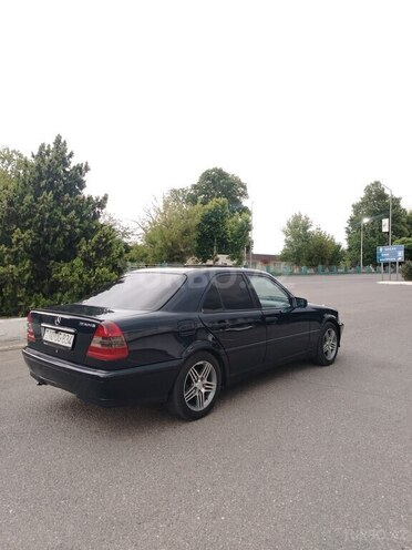 Mercedes C 180-13