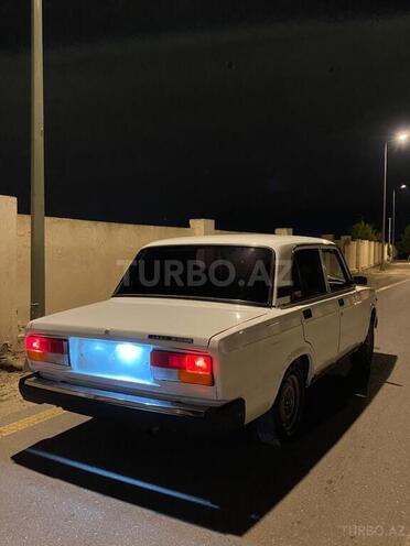 LADA (VAZ) 2107-2