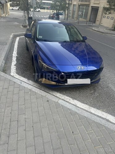 Hyundai Elantra-2