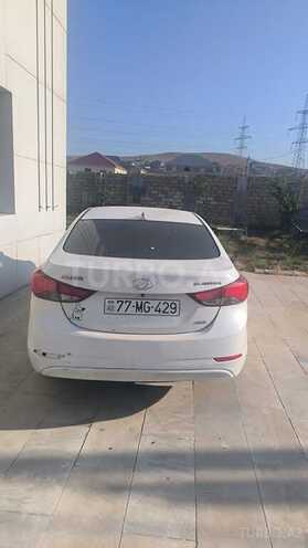 Hyundai Elantra-6