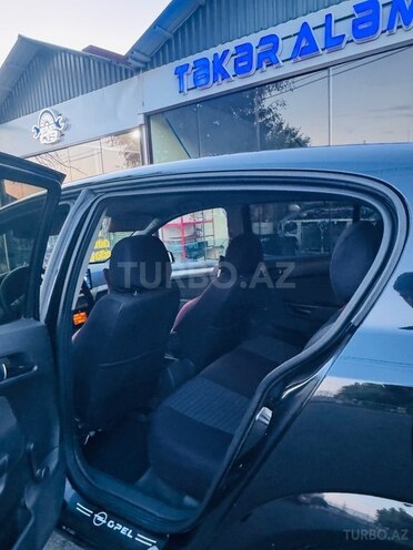 Opel Astra-14
