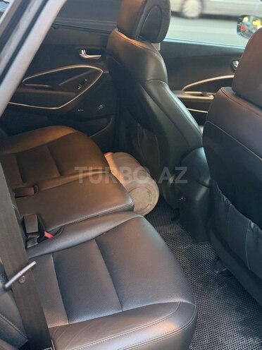 Hyundai Santa Fe-8