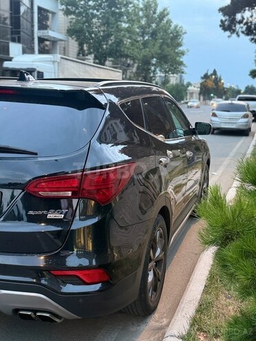 Hyundai Santa Fe-5