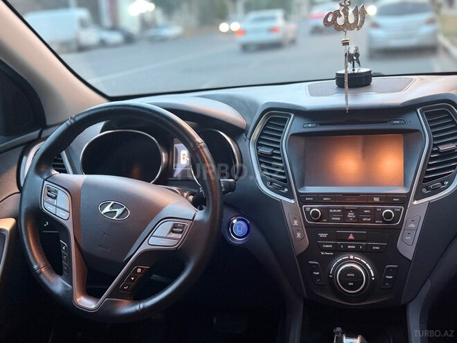 Hyundai Santa Fe-9