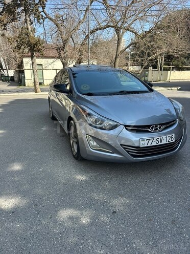 Hyundai Elantra-2