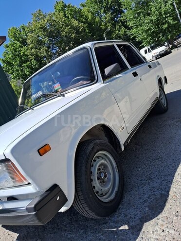 LADA (VAZ) 2107-5