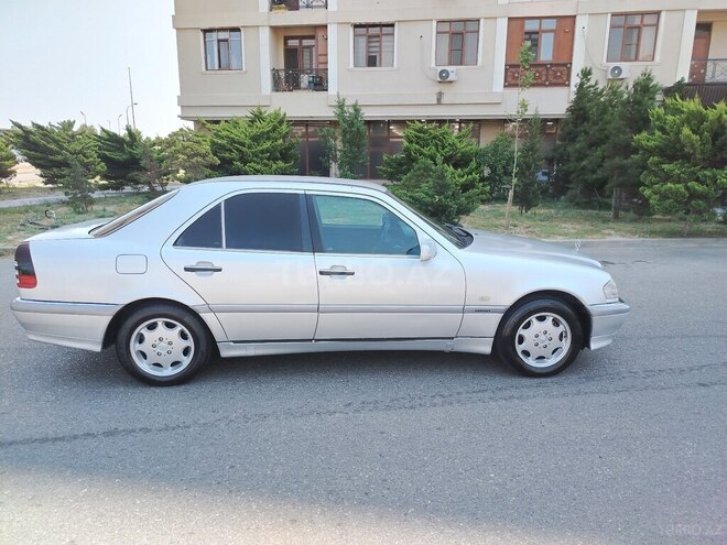 Mercedes C 200-4