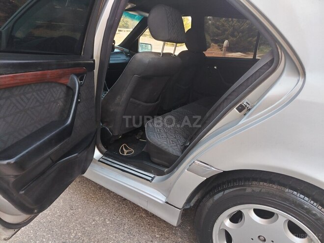 Mercedes C 200-10