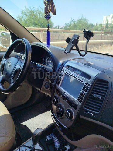 Hyundai Santa Fe-4
