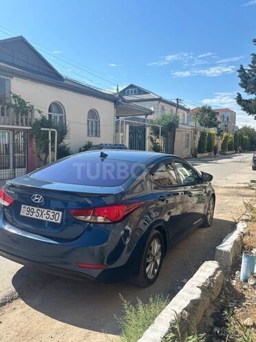 Hyundai Elantra-3